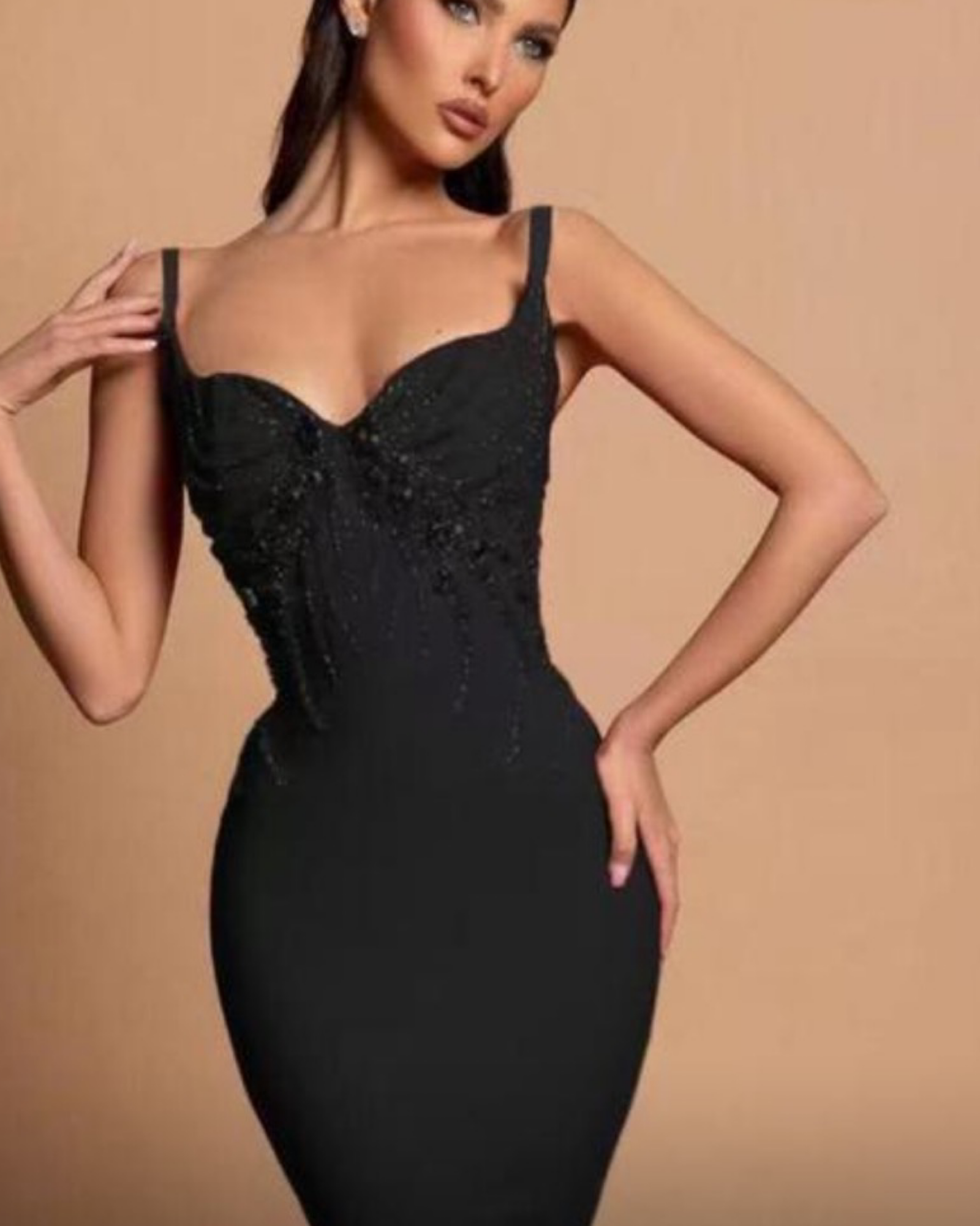 Long black Sleeveless dress