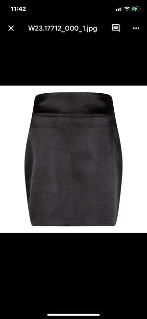 Short semi satin skirt by Esqualo