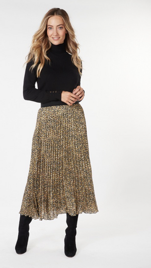 Long  pleated Skirt by Esqualo