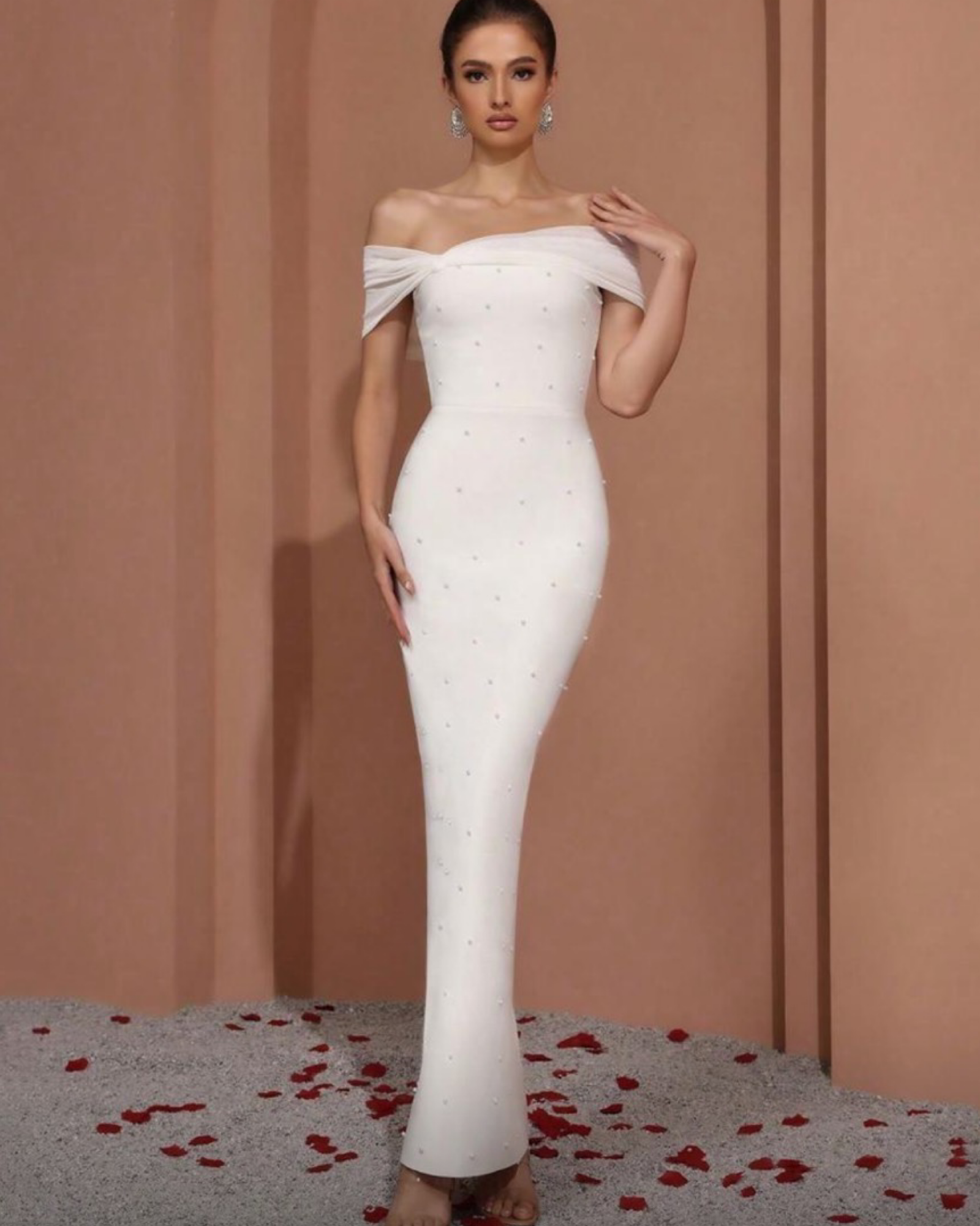 New long off shoulders dress