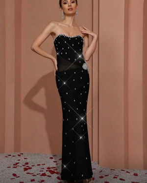 Sleeveless long evening dress