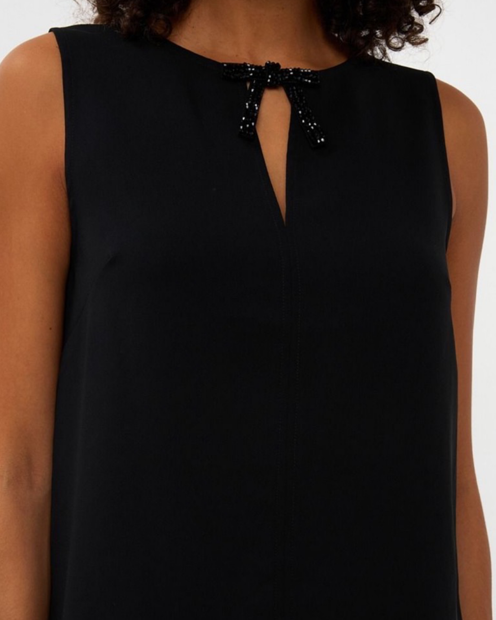 BLOUSE BOW BROOCH BY ESQUALO