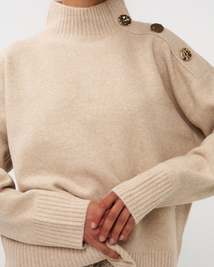 SWEATER SHOULDER BUTTONS