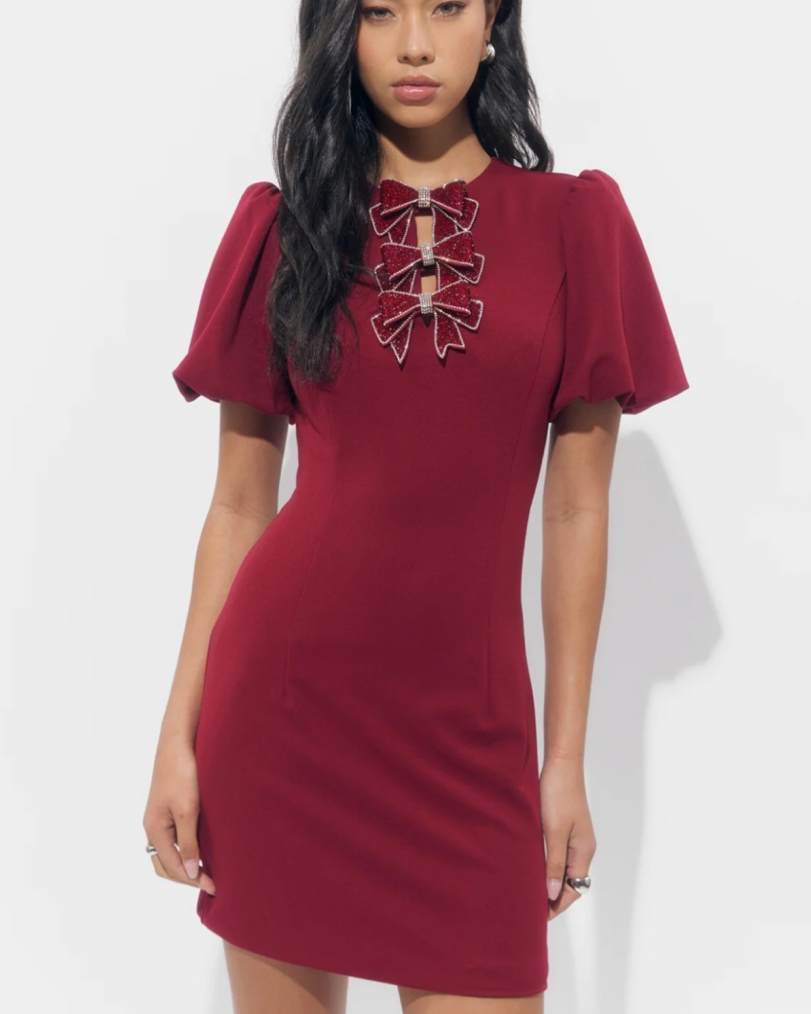 ADELYN RAE
WREN RHINESTONE MINI DRESS