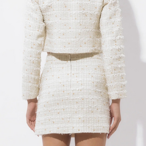 ADELYN RAE
EVA TWEED PEARL TRIMMED MINI SKIRT