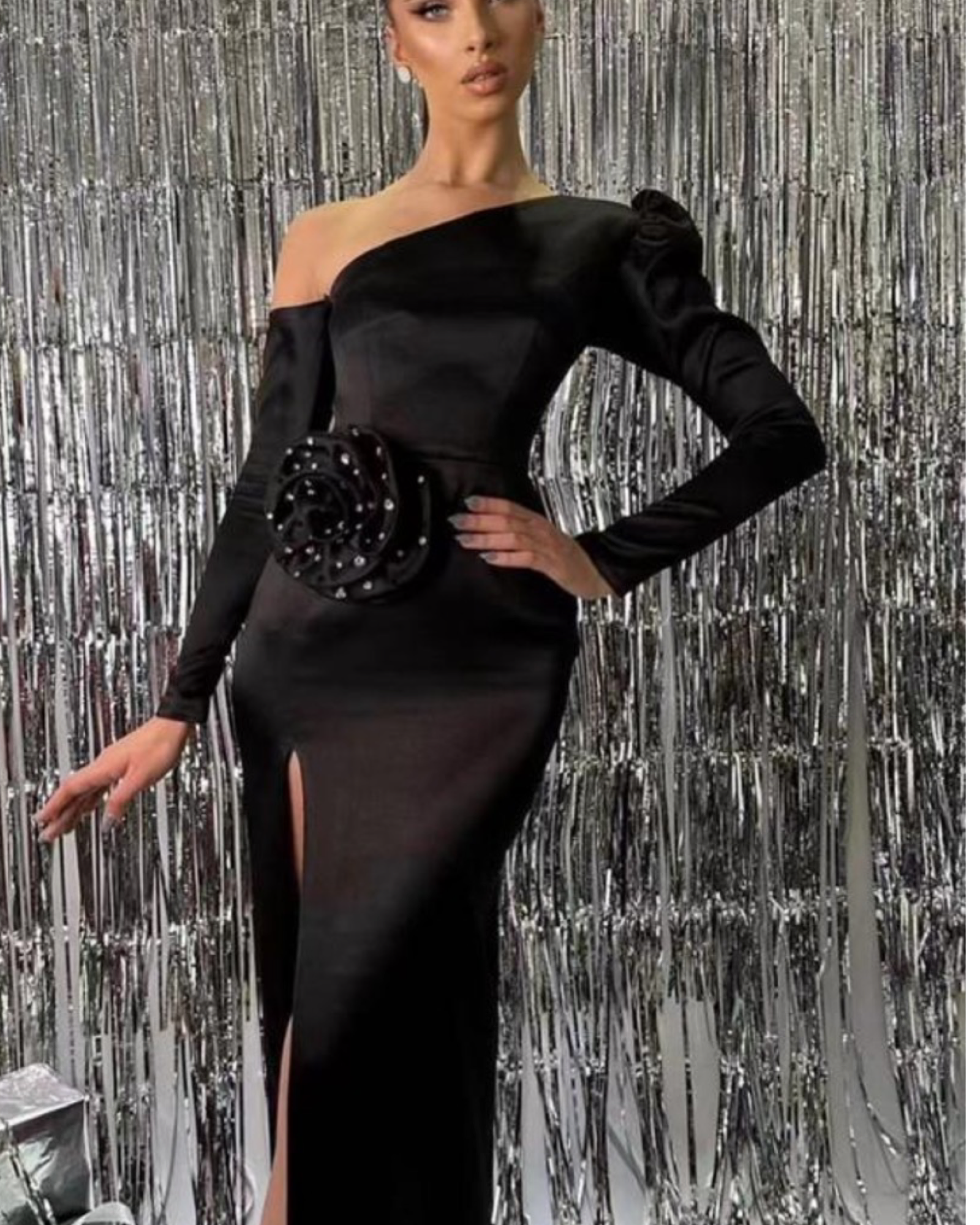 One shoulder evening dress by obscur