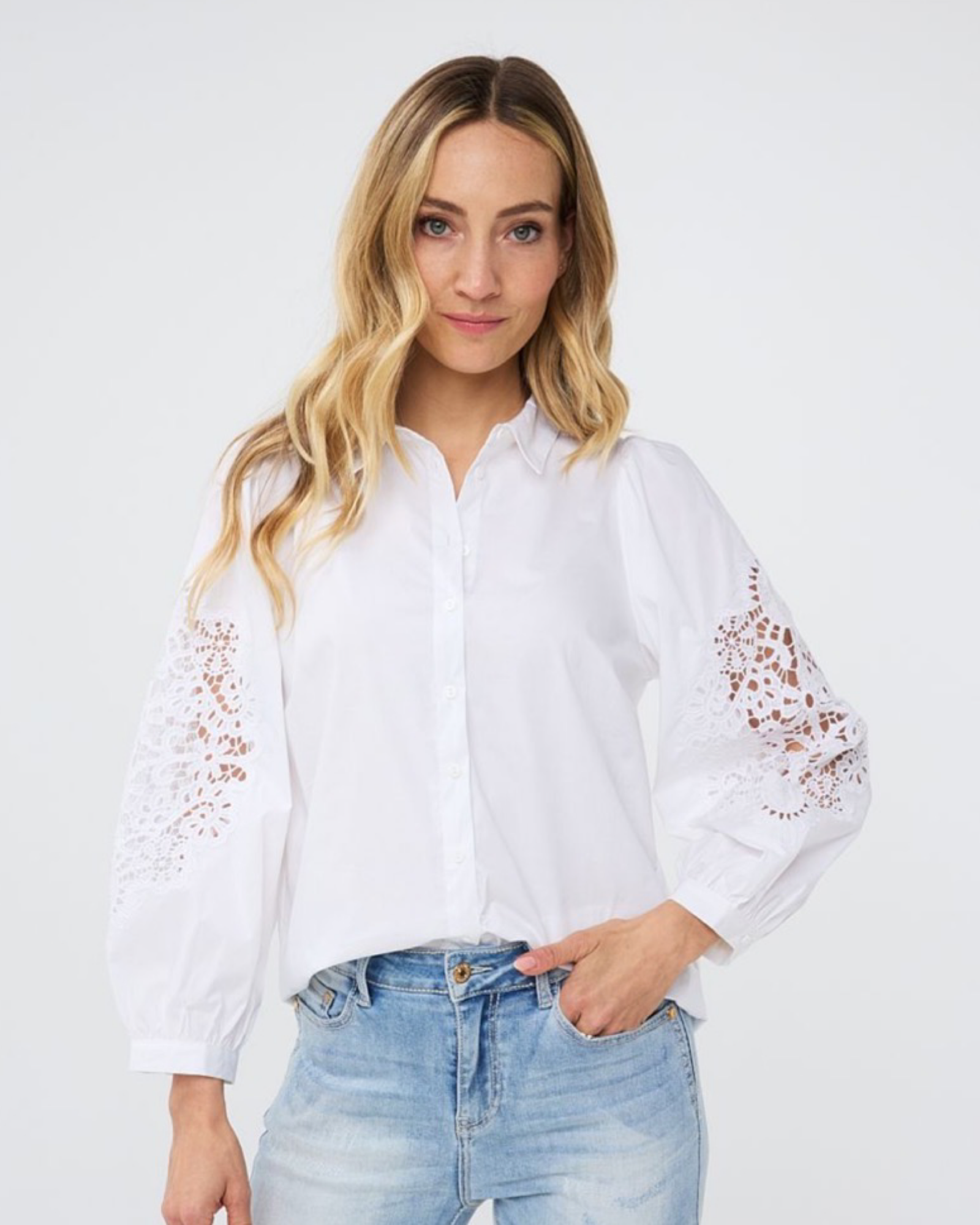 Lace sleeves shirt blouse