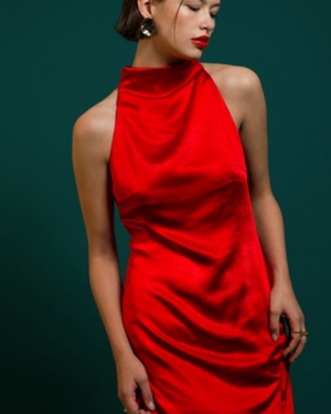 Longe sleeveless red dress