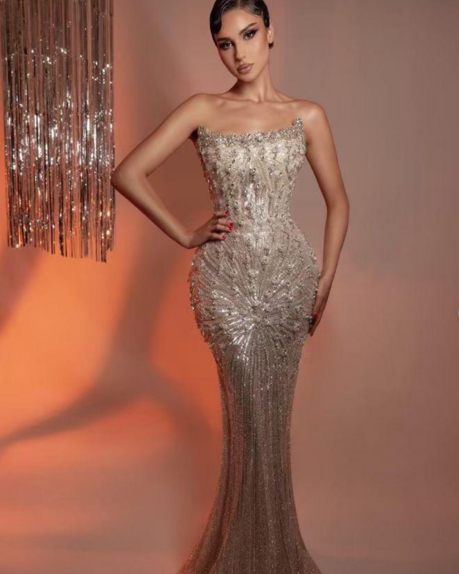 **Product Description: Strapless Evening Elegant Dress**