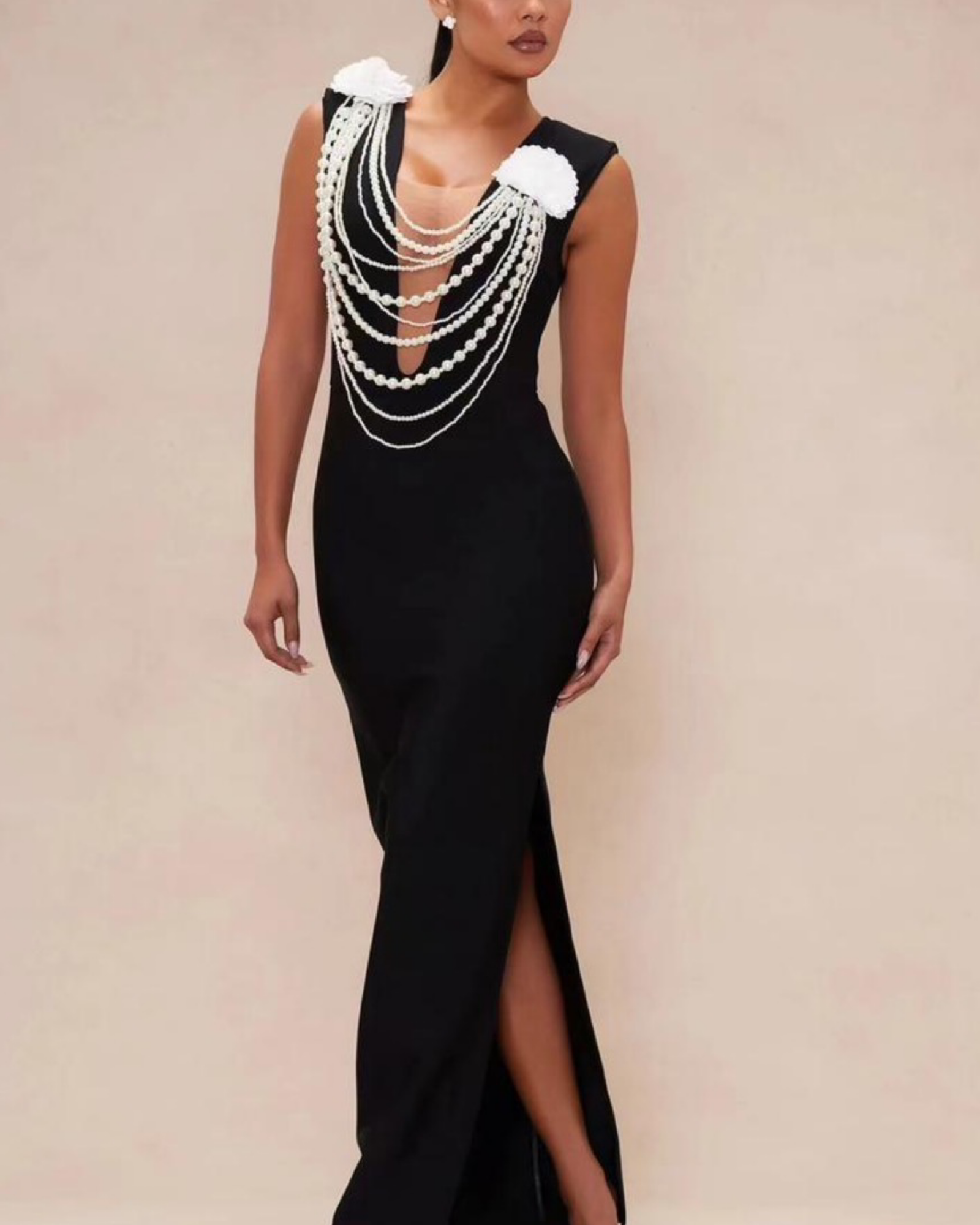 **Product Description: Sleeveless Sequins Long evening longe dress